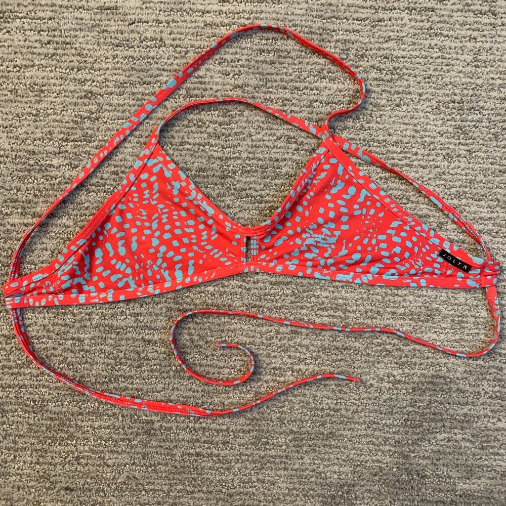 RETIRED DESIGN Jolyn Single Vent Top